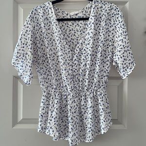 Size medium blue flower blouse with synched waist and 4 buttons